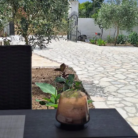 Feriehus Ioanna's House Agios Georgios (Corfu)